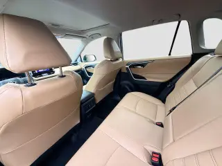 Toyota RAV4 2023 XLE Premium 4dr SUV