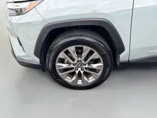 Toyota RAV4 2023 XLE Premium 4dr SUV