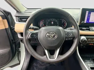 Toyota RAV4 2023 XLE Premium 4dr SUV