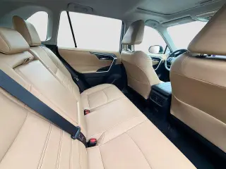 Toyota RAV4 2023 XLE Premium 4dr SUV