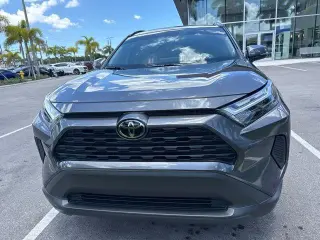 Toyota RAV4 2024 XLE 4dr SUV