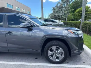 Toyota RAV4 2024 XLE 4dr SUV