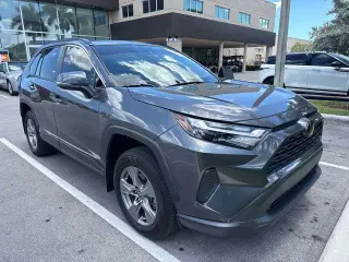 Toyota RAV4 2024 XLE 4dr SUV