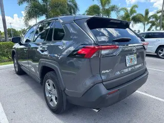 Toyota RAV4 2024 XLE 4dr SUV