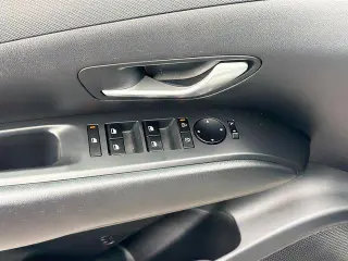 Hyundai TUCSON 2025 SE 4dr SUV