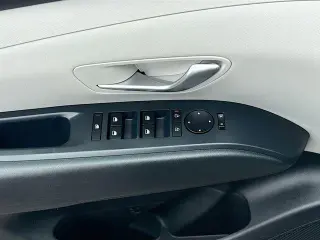 Hyundai TUCSON 2025 SE 4dr SUV