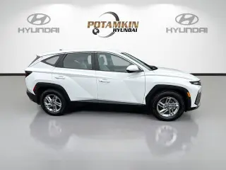 Hyundai TUCSON 2025 SE 4dr SUV