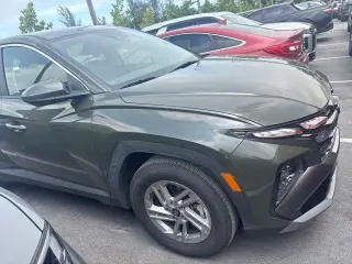 Hyundai TUCSON 2025 SE 4dr SUV