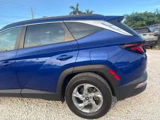 Hyundai TUCSON 2024 SEL 4dr SUV (midyear release)