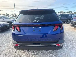 Hyundai TUCSON 2024 SEL 4dr SUV (midyear release)