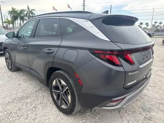 Hyundai TUCSON 2025 SEL 4dr SUV