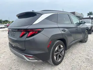 Hyundai TUCSON 2025 SEL 4dr SUV