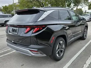 Hyundai TUCSON 2025 SEL 4dr SUV