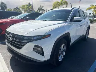 Hyundai TUCSON 2024 SEL 4dr SUV (midyear release)