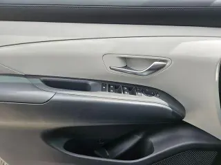 Hyundai TUCSON 2026 SEL Premium 4dr SUV