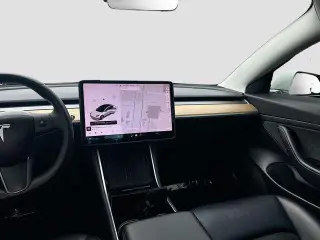 Tesla Model 3 2020 AWD Standard Range 4dr Fastback