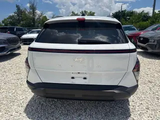Hyundai KONA 2024 SEL 4dr Crossover