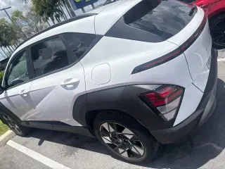 Hyundai KONA 2024 SEL 4dr Crossover