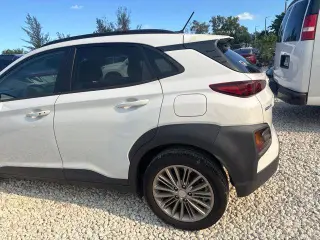 Hyundai KONA 2020 SEL 4dr Crossover