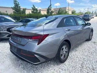 Hyundai ELANTRA 2024 SE 4dr Sedan