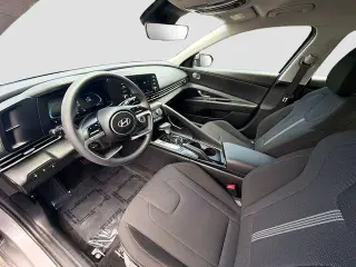 Hyundai ELANTRA 2025 SE 4dr Sedan