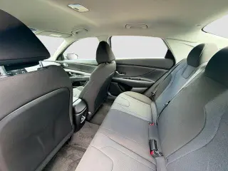 Hyundai ELANTRA 2025 SE 4dr Sedan