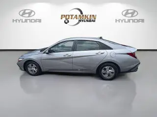 Hyundai ELANTRA 2025 SE 4dr Sedan