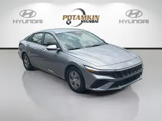 Hyundai ELANTRA 2025 SE 4dr Sedan