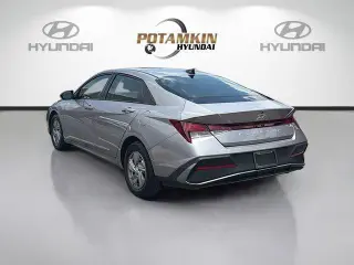 Hyundai ELANTRA 2025 SE 4dr Sedan