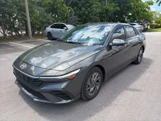 Hyundai ELANTRA 2024 SEL 4dr Sedan