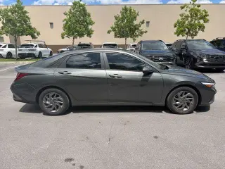 Hyundai ELANTRA 2024 SEL 4dr Sedan