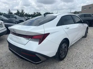 Hyundai ELANTRA 2024 SEL 4dr Sedan