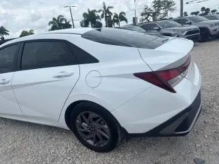 Hyundai ELANTRA 2024 SEL 4dr Sedan