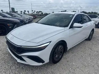 Hyundai ELANTRA 2024 SEL 4dr Sedan