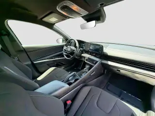 Hyundai ELANTRA 2025 SEL Sport 4dr Sedan