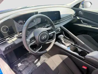Hyundai ELANTRA 2025 SEL Convenience 4dr Sedan