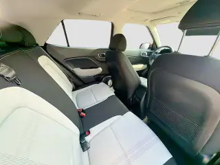 Hyundai VENUE 2024 SEL 4dr Crossover