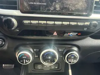 Hyundai VENUE 2023 Limited 4dr Crossover