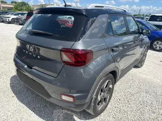 Hyundai VENUE 2023 Limited 4dr Crossover