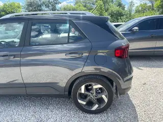 Hyundai VENUE 2023 Limited 4dr Crossover
