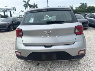 Hyundai VENUE 2023 SEL 4dr Crossover
