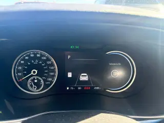 Genesis G70 2025 2.5T Standard 4dr Sedan
