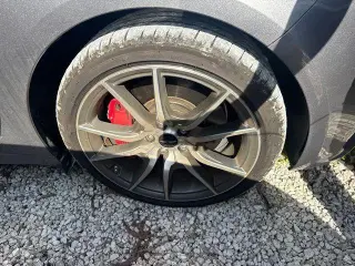 Genesis G70 2025 2.5T Standard 4dr Sedan