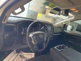 Nissan Titan 2023 4x2 S 4dr Crew Cab 5.6 ft. SB
