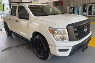 Nissan Titan 2023 4x2 S 4dr Crew Cab 5.6 ft. SB