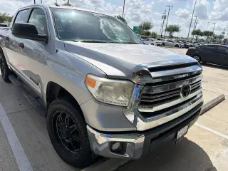 Toyota Tundra 2017 4x2 SR5 4dr CrewMax Cab Pickup SB (4.6L V8)