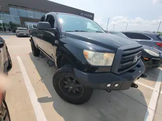 Toyota Tundra 2010 4x4 Grade 4dr Double Cab Pickup SB (5.7L V8 FFV)
