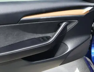 Tesla Model 3 2023 4dr Sedan