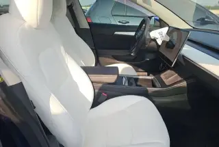 Tesla Model 3 2023 4dr Sedan