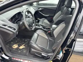 Ford Focus 2018 ST 4dr Hatchback